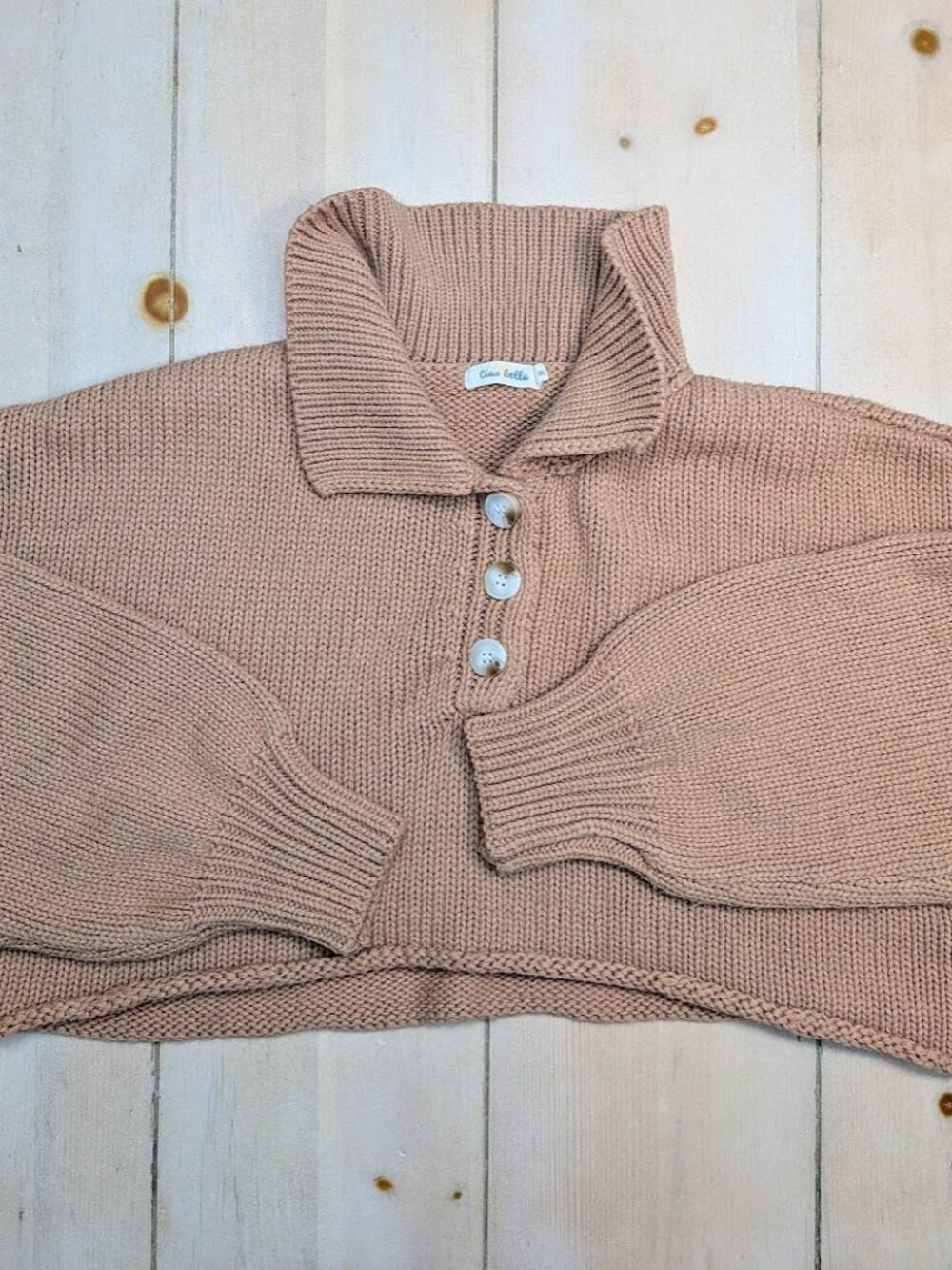 Ciao Bella Women’s M Chunky Knit Oversized Collar Button Sweater Tan
